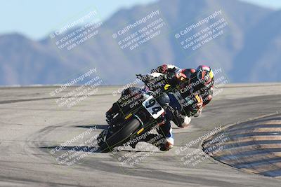 media/Dec-07-2025-CVMA (Sun) [[3e7d2de5dc]]/Race 5-Formula UL-CVMA Hooligans-American Thunder/